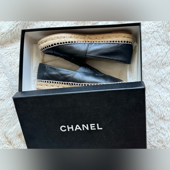 Chanel Lambskin CC Espadrille - Picture 12 of 13